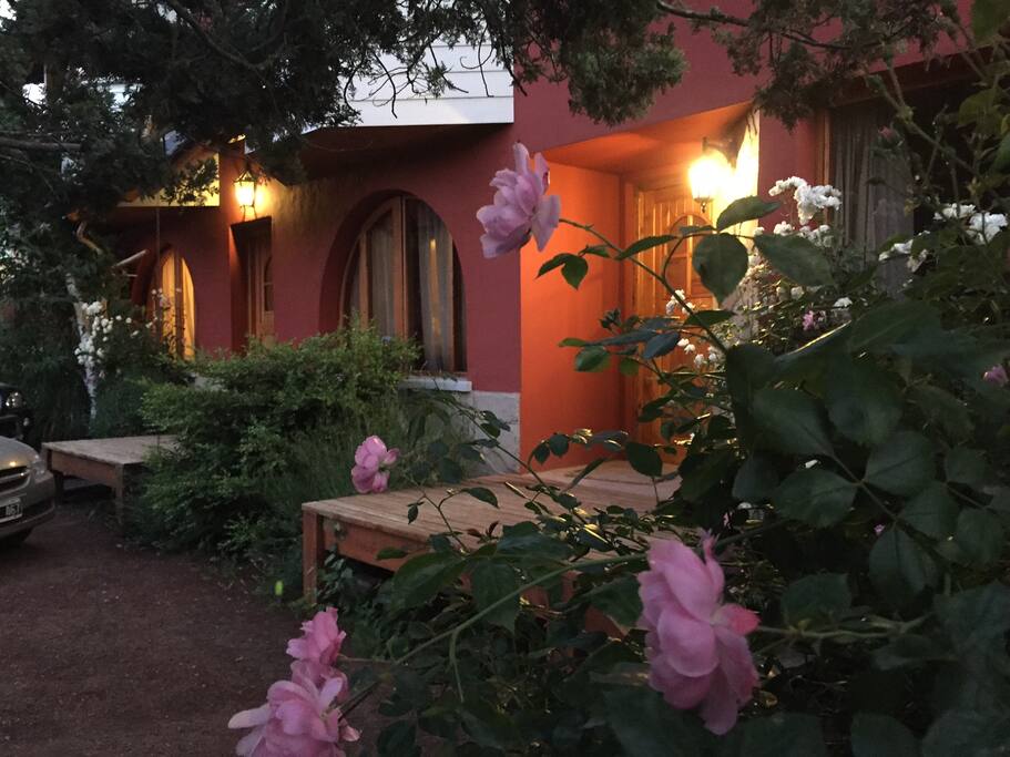 Entrada al bungalow de 2/4 pax.