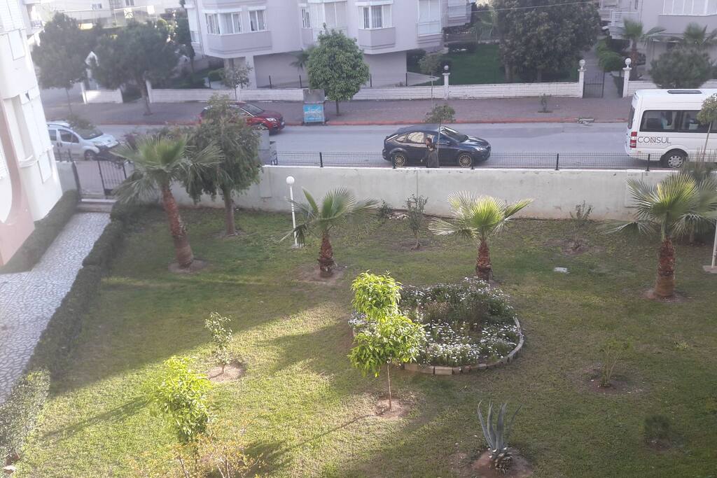 bahçe ve güvenli çevre