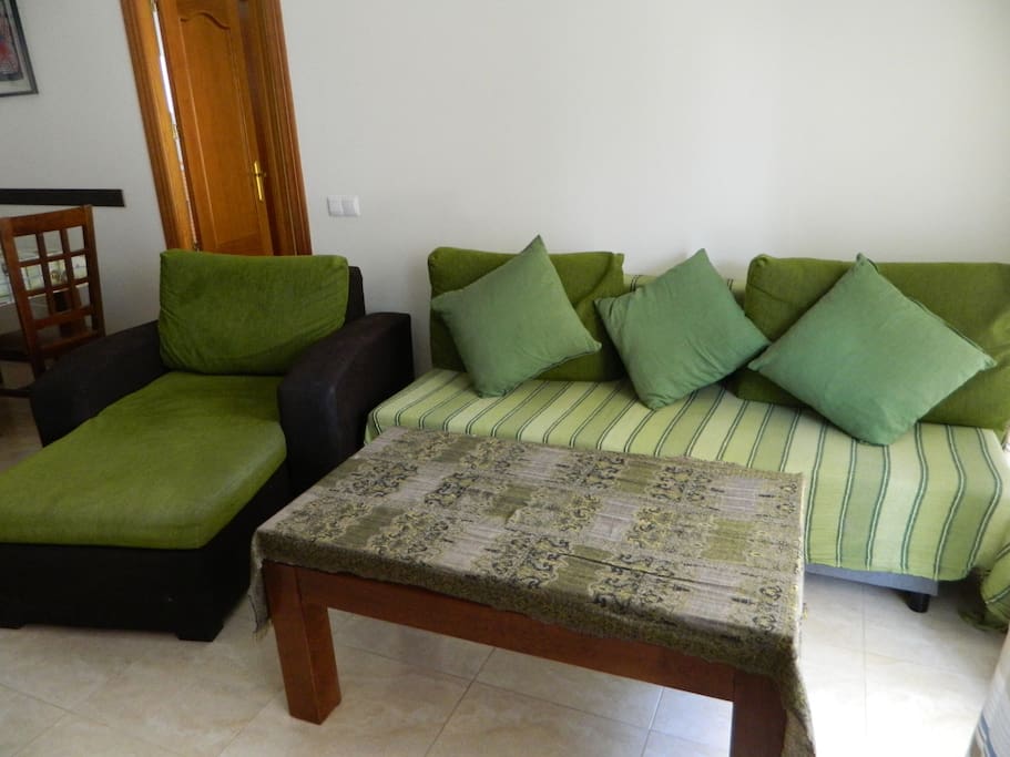 Salon (con aire acondicionado)
