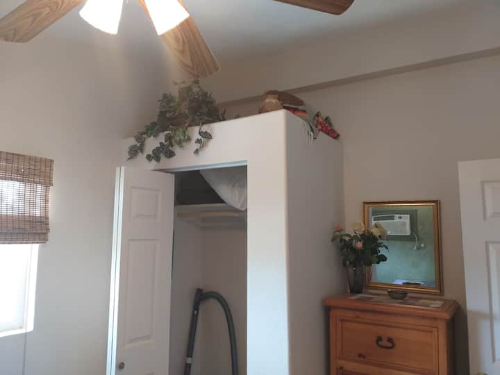 Საძინებელი #2 კარადა