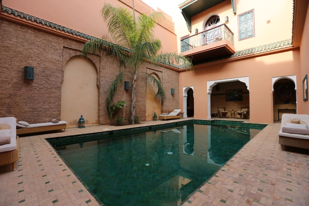 Patio piscine du palais
