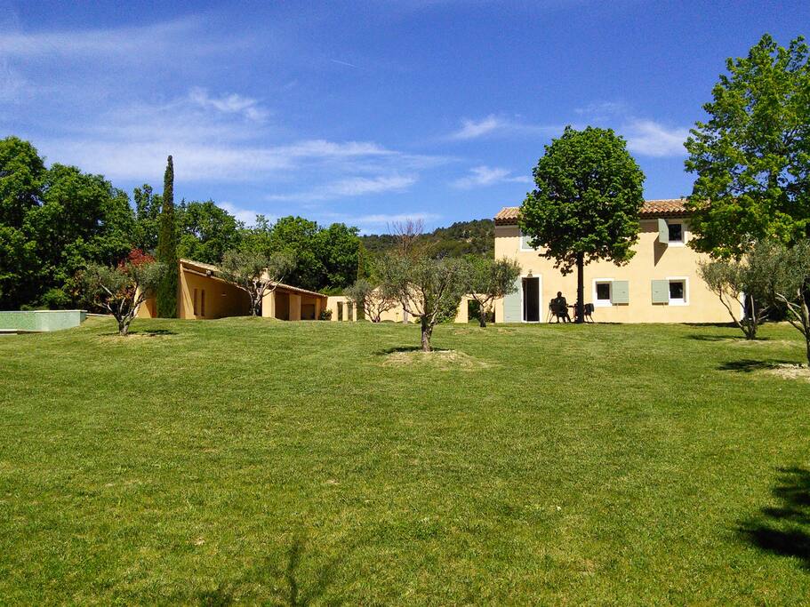 La maison et le jardin