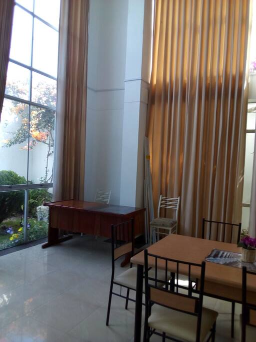 Sala comedor (área común).