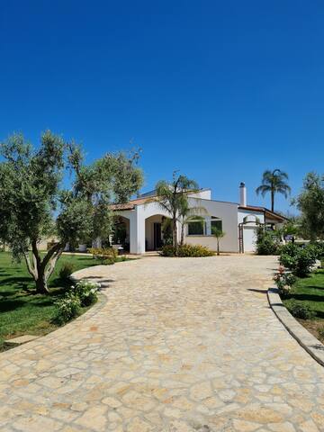 Villa dei Leccini gallery image 4