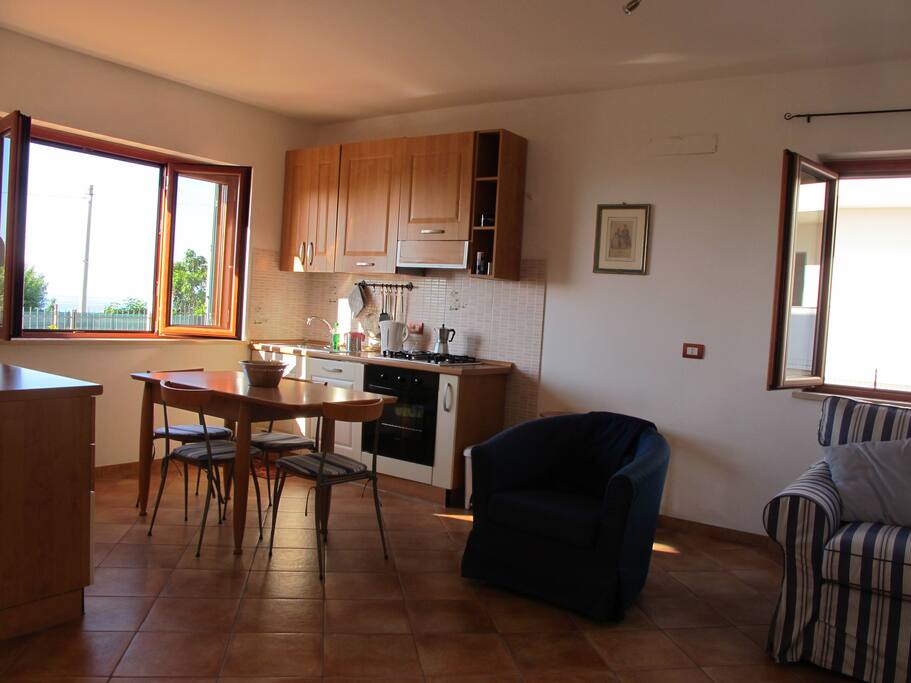 Kitchen area /zona cucina