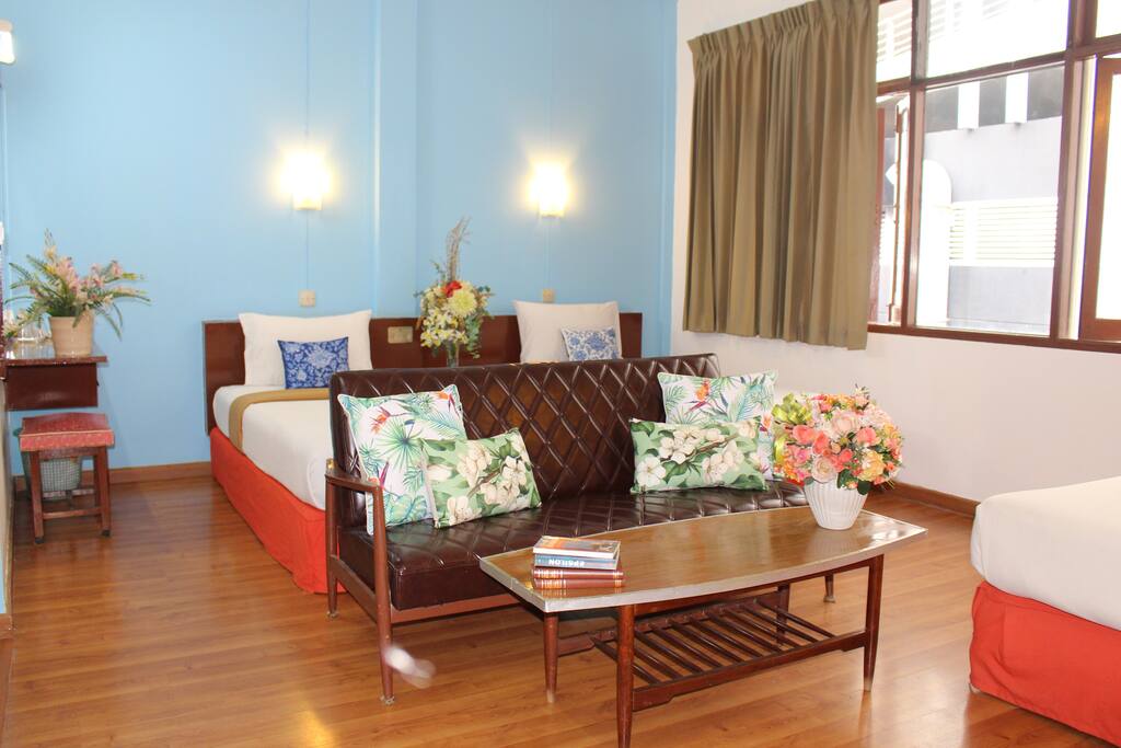 Family tripple bed room