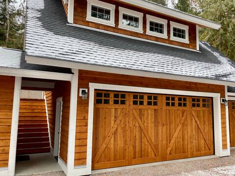 Cozy Whitefish Mountainside Getaway
