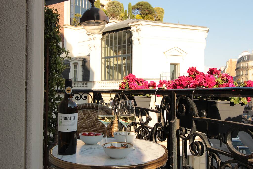 Take a drink on the balcony