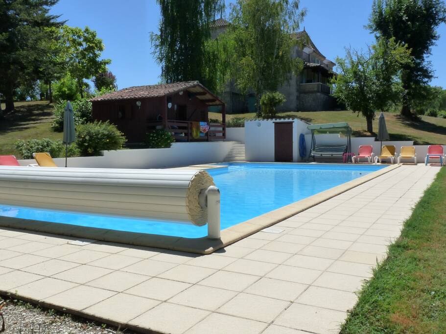Fully equipped summer kitchen