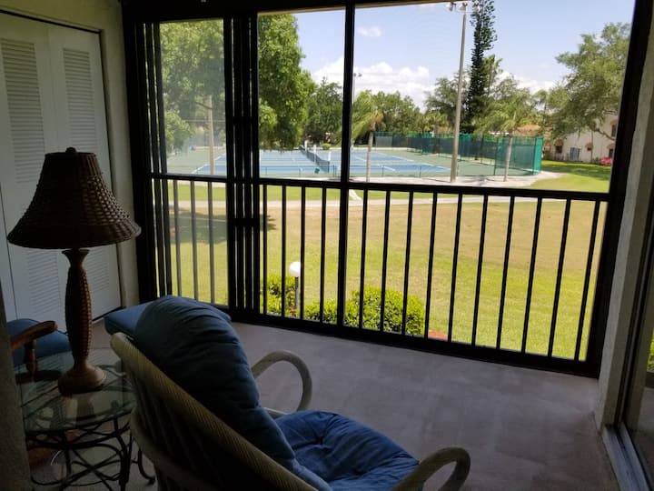 عرض من لاناي إلى ملاعب بيكبال