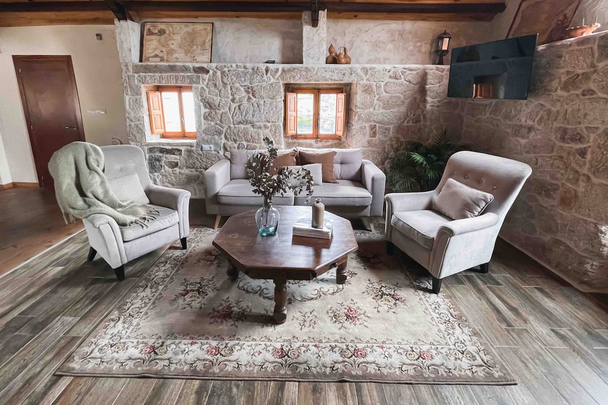 Popular Airbnb listing: Rustic family house overlooking the river, Galicia in Pontevedra