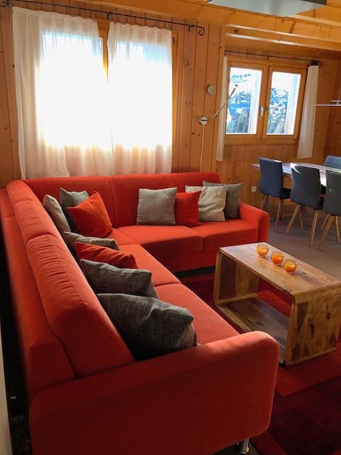 Popular Airbnb listing: 3 1/2 room apartment Chalet Guxa in Bettmeralp