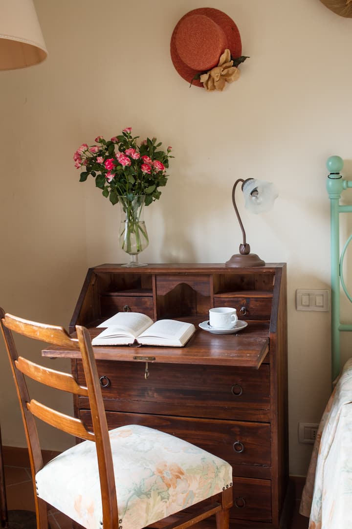 פירוט חדר יחיד