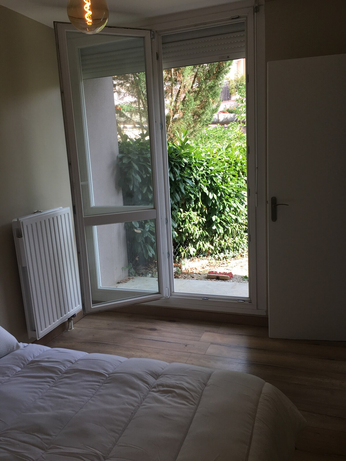 Spálňa s priamym prístupom na terasu.