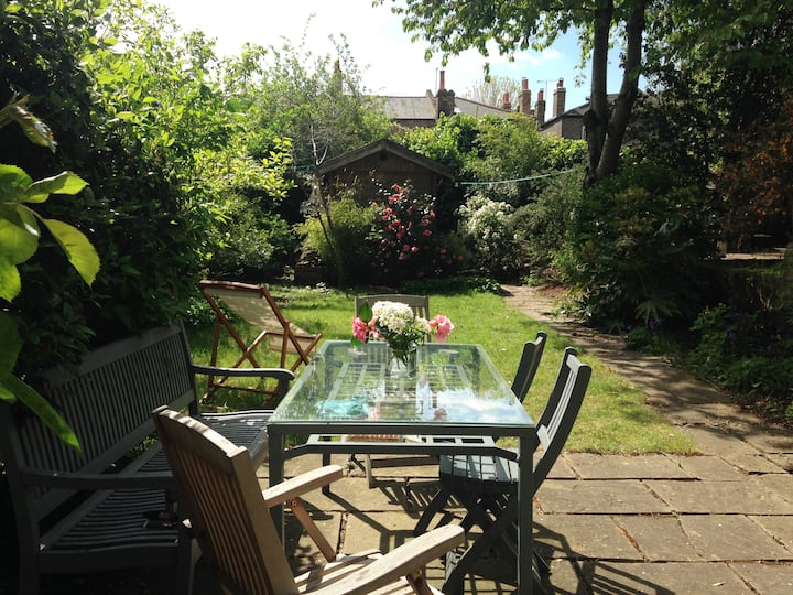 Exceptional Garden Maisonette - London, UK