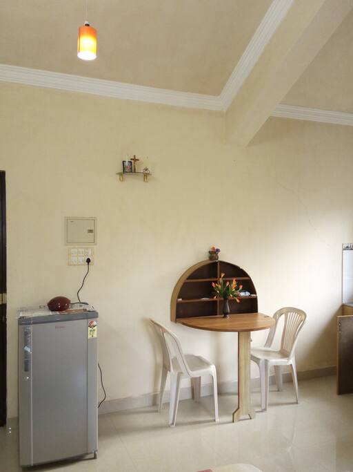 Kitchen table