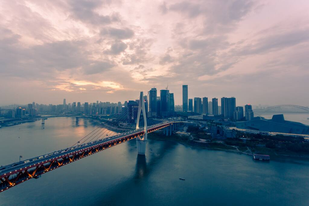 阳台看出去的江景