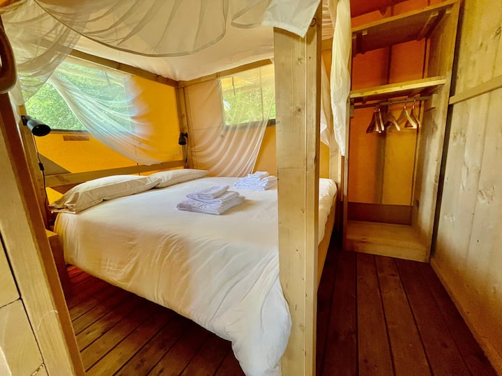 Double bed
