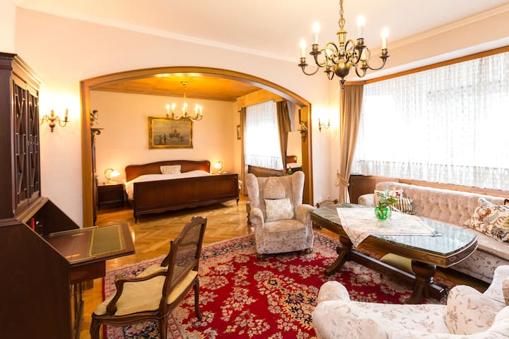 Oase Iii Gemutliches Apartment Im Vintage Stil Wohnungen Zur Miete In Bornheim Nordrhein Westfalen Deutschland