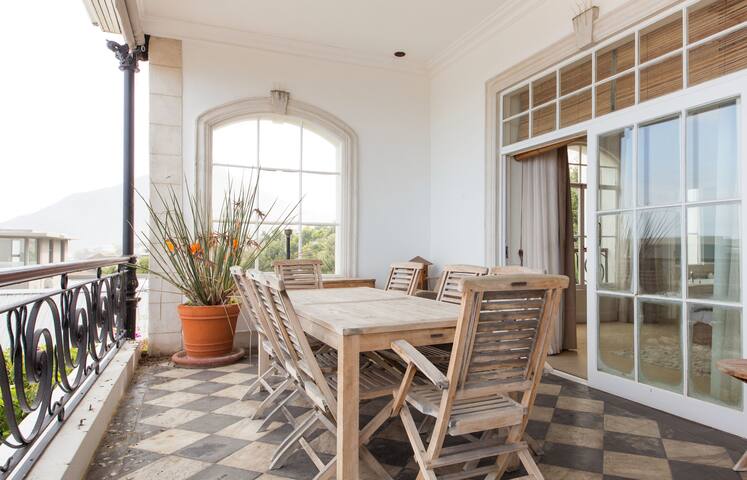 Hove House gallery image 2