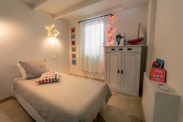 La chambre 4, climatisée