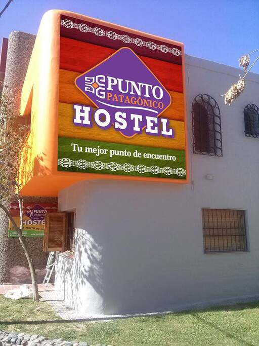 Frente del Hostel