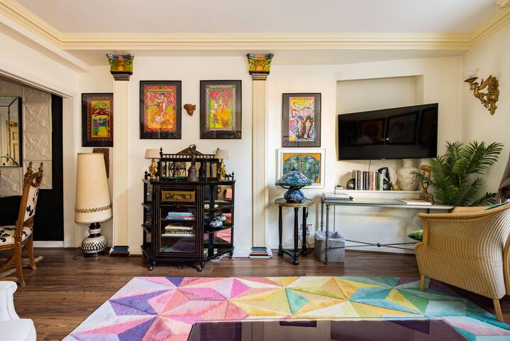 Mayfair 3-Bed 5-Guest Art Nouveau 1729 House gallery image 5