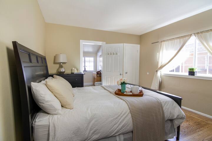 Checkla: private oasis