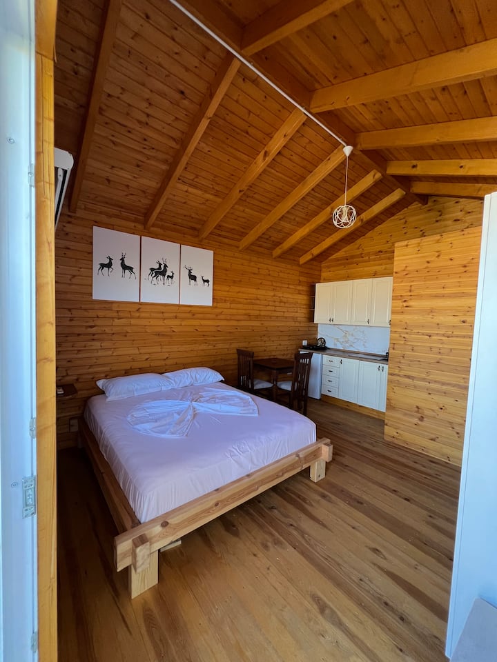 Jupis Chalet - أكواخ للإيجار في Durrës, Qarku i Durrësit, ألبانيا - Airbnb