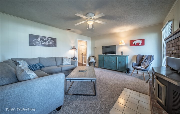 Home W/privacy/ Close To Trails/dntwn Bentonville - Bentonville, AR