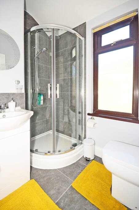 Upstairs Bathroom