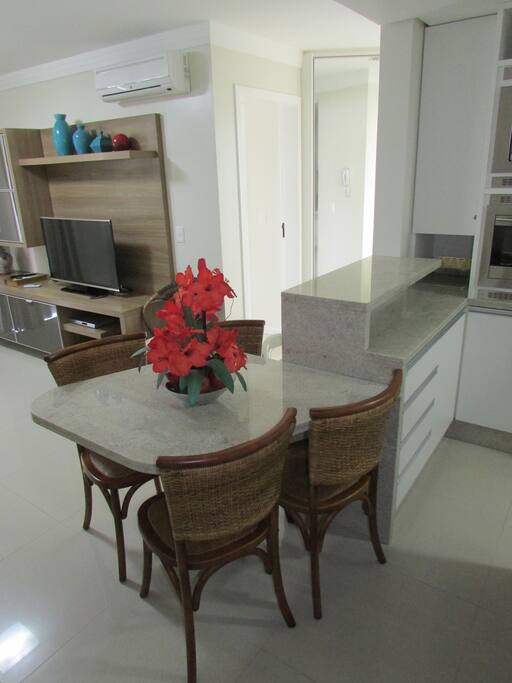 Bancada + mesa
