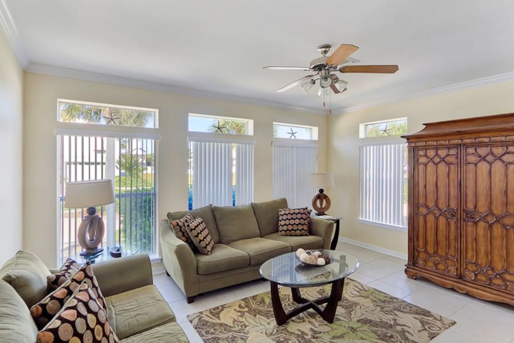 Great living room space for large or multiple families to enjoy.