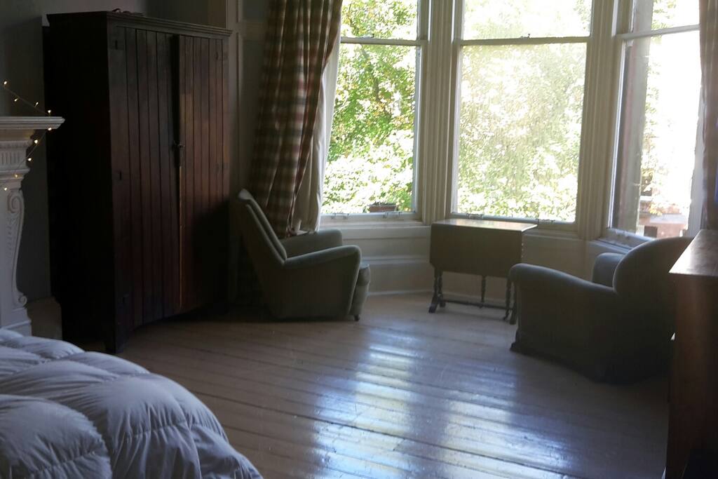 Bedroom bay window