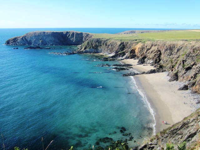 Toby Cottage Ynys Barry Holiday Cottages Porthgain Cottages For