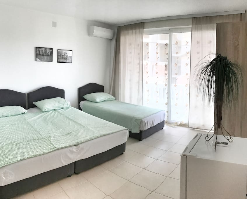 3 Bed Apartment w/ Balcony, AC, Refrigerator, Kitchen, Closet & Bathroom