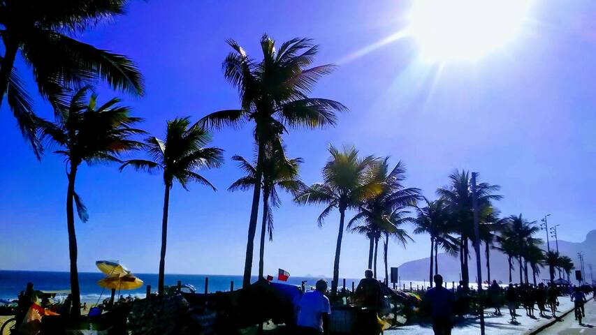 Ipanema duas suites serviços garagem quadra praia gallery image 5