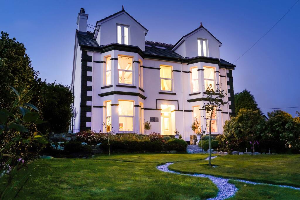 Front of house