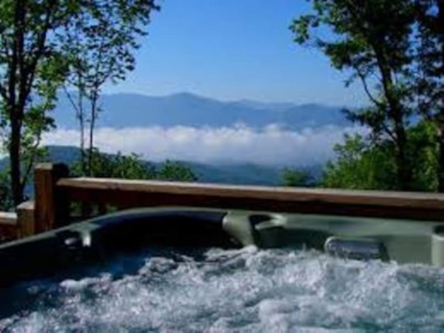 Hot tub overlooks the San Juan Mountains