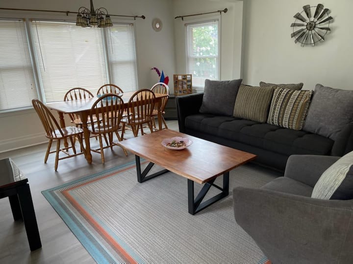 3br Farmhouse 7 Beds For Labor Work Crews. Parking - Stone Mountain, GA
