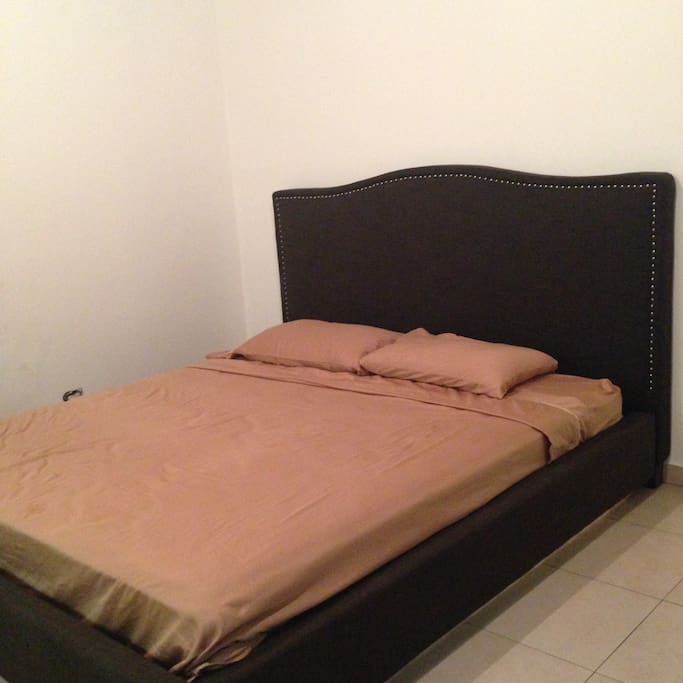 King bed / Cama king