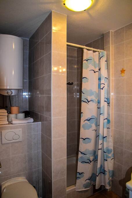 Tuš sa wc