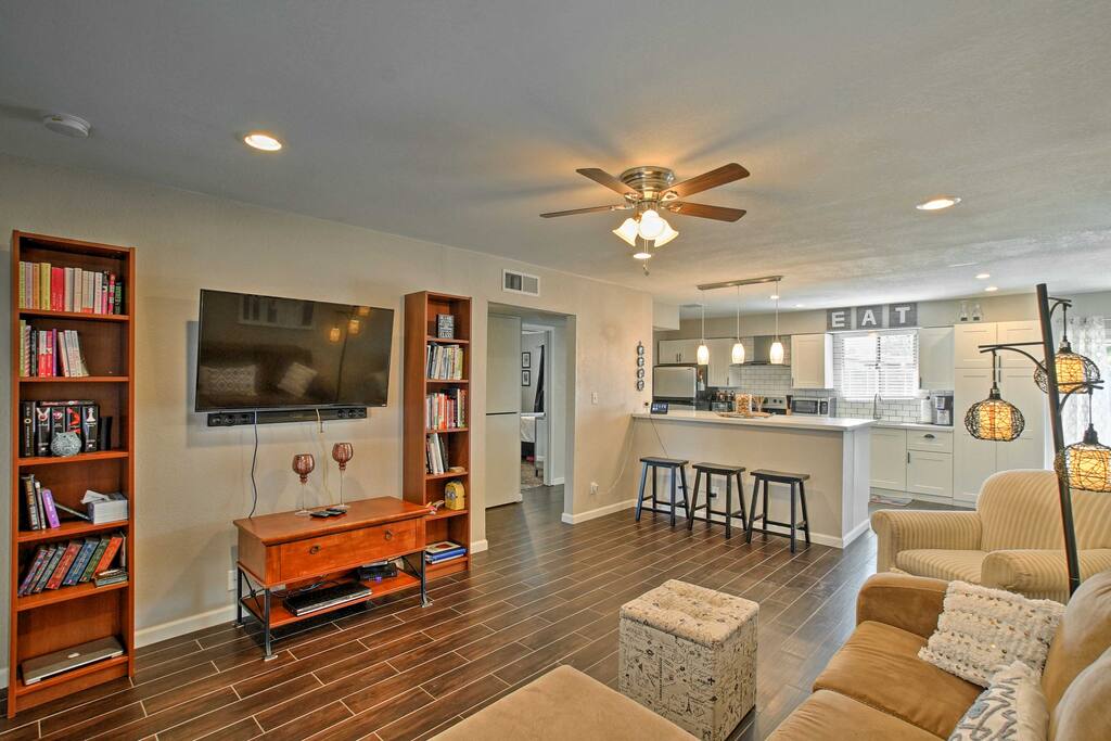 Recently remodeled, this 1,482-square-foot home features a private pool, 2 flat-screen Smart TVs, and more!