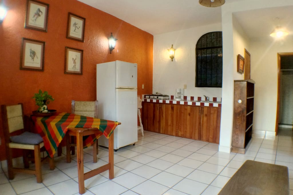 Combined living/dining/kitchenette