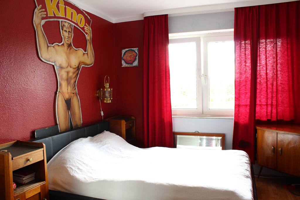 Individuell gestaltetes Schlafzimmer