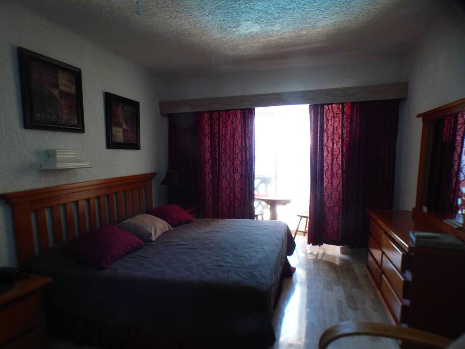 king sized bed