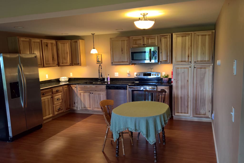 Full-Size Kitchen