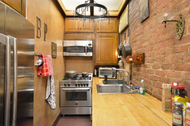 Duplex apartment with garden gallery image 4