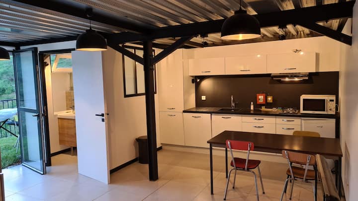 Logement Calme, Avec Superbe Vue. - Privas