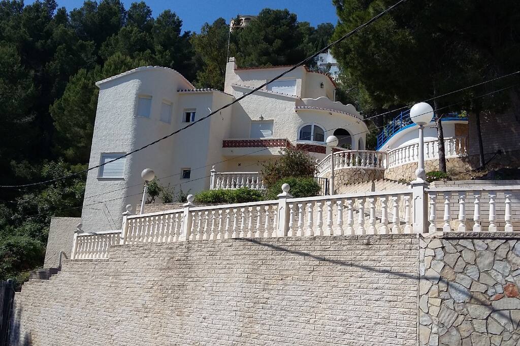 Vistas del exterior del Chalet